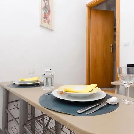 Vjeka Appartement *